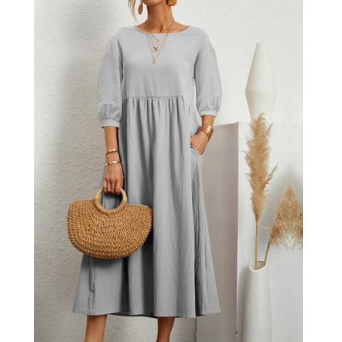 Elegant sommerkjole med smock til kvinder
