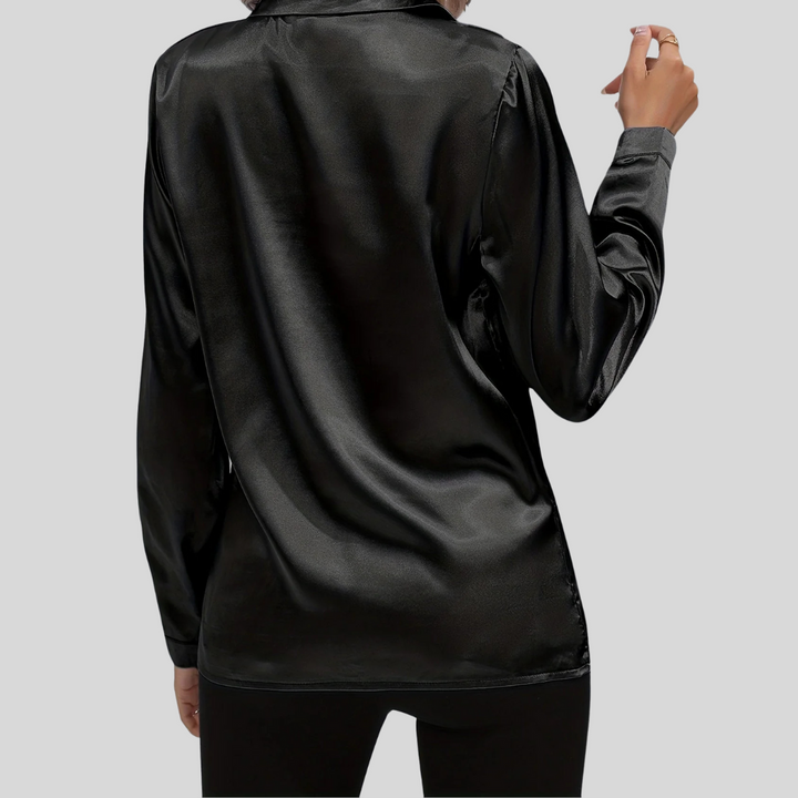 Elegant bluse til kvinder – diskret stil