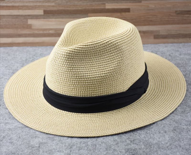 Stilfuld sommer strandhat