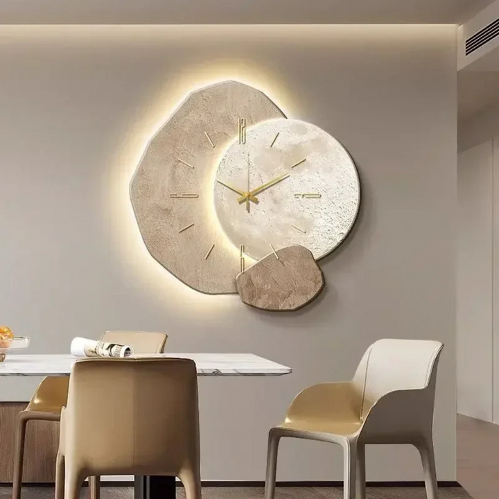 Moderne minimalistisk vægur med lys