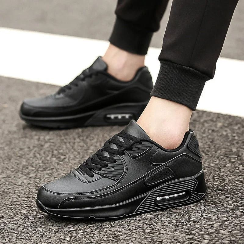 Hvide lædersneakers med høj sål til mænd