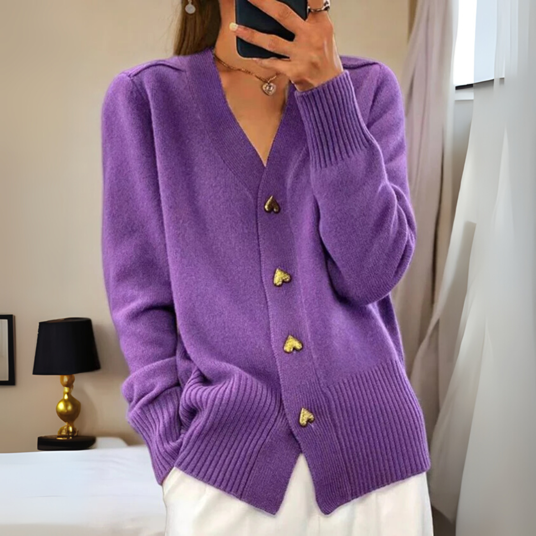 Varm cardigan i strik med knapper