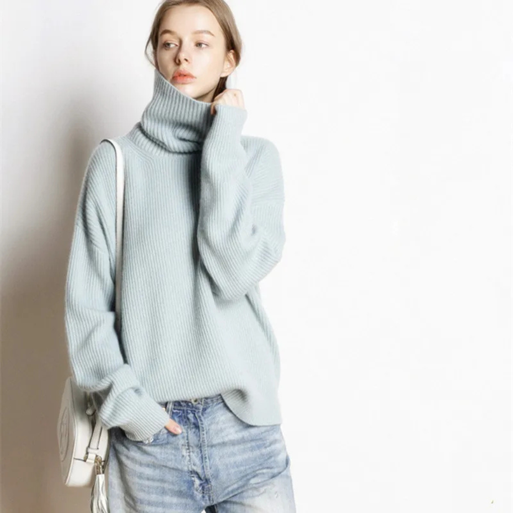 Oversized dametrøje med rullekrave