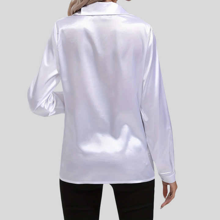 Elegant bluse til kvinder – diskret stil