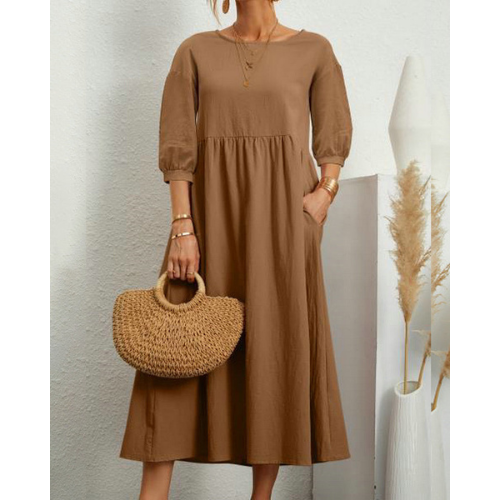 Elegant sommerkjole med smock til kvinder