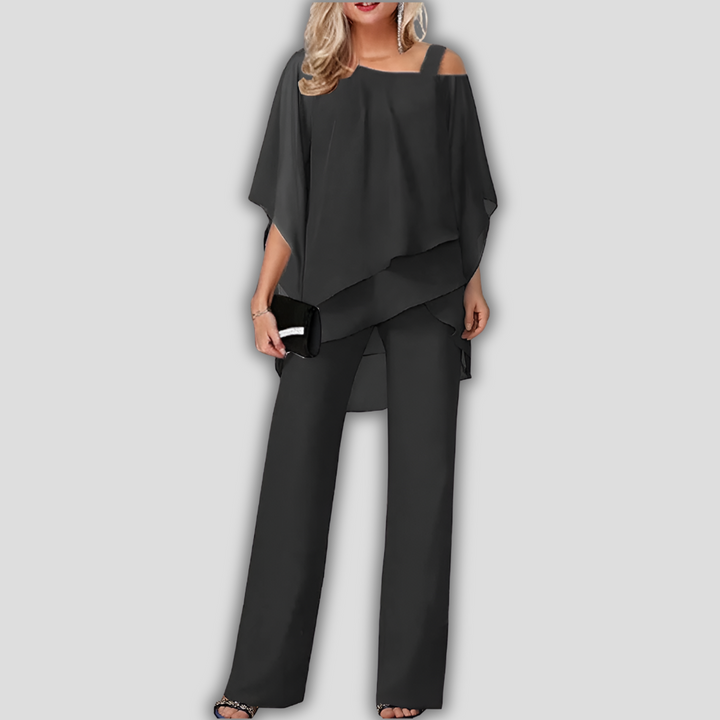 Elegant 2-delt chiffonbuksedragt med lagdelt kappe-top