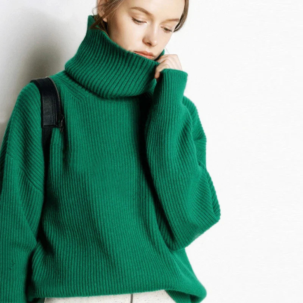 Oversized dametrøje med rullekrave