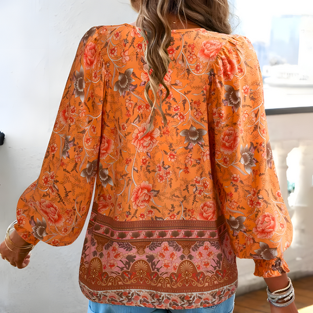 Damebluse med blomsterprint