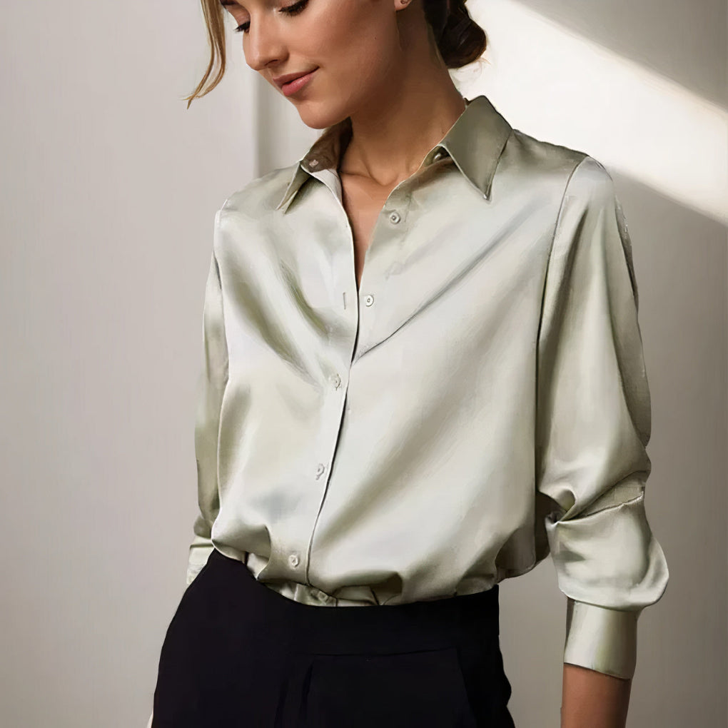 Elegant satin bluse