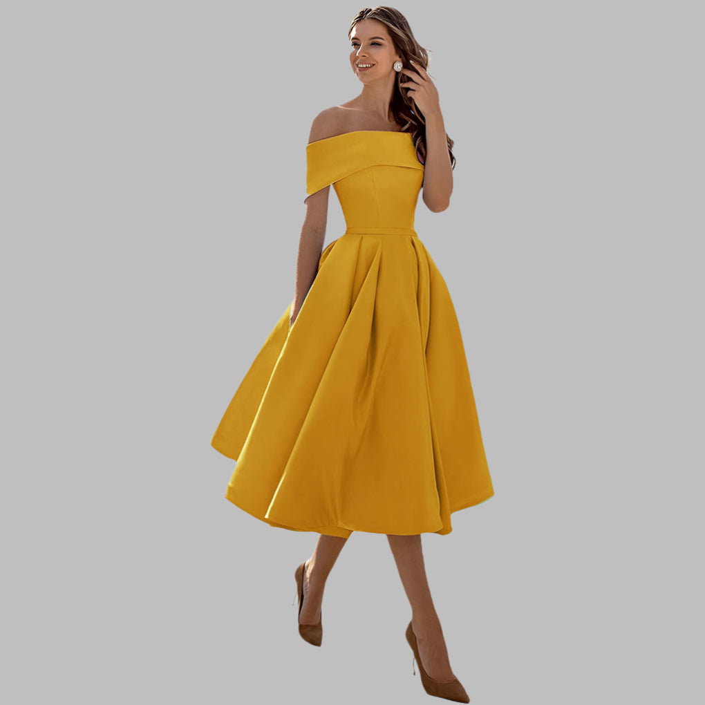 Off-shoulder satin vintage gallakjole