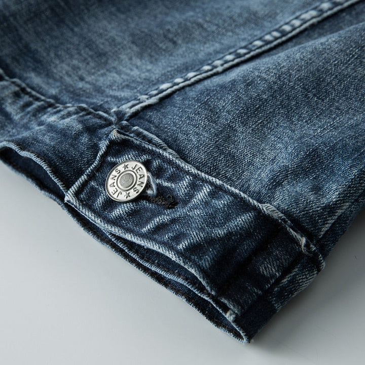 Klassisk denim møder biker-attitude