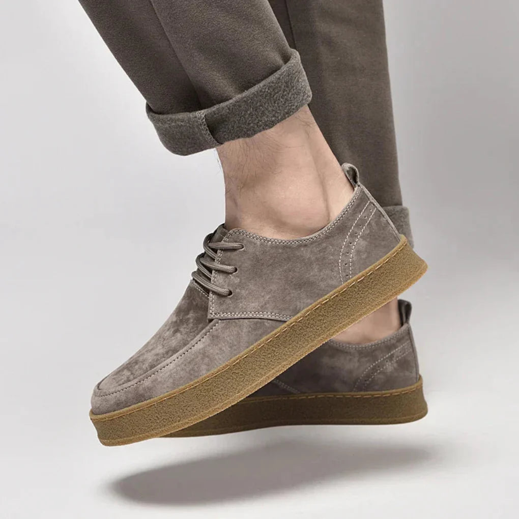 Herresneakers i ruskind – Stilfulde og alsidige