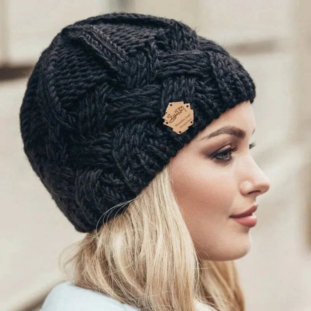 Dame Strikket Beanie