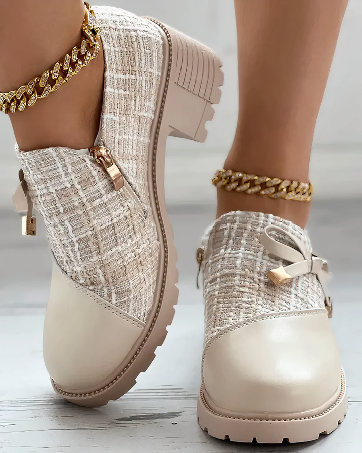 Slip-on hæle med blondedetaljer